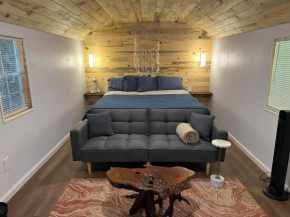 Cozy Modern Cabin in the Forest